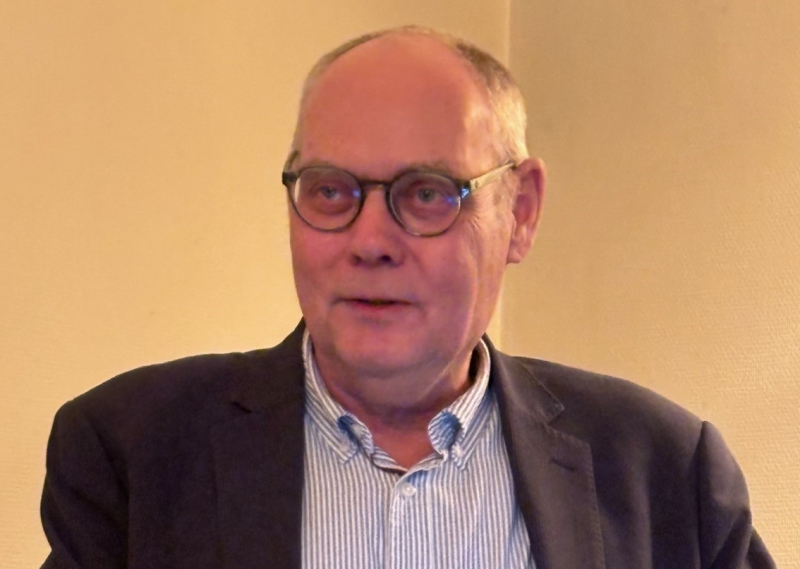 Behøver vi diplomater