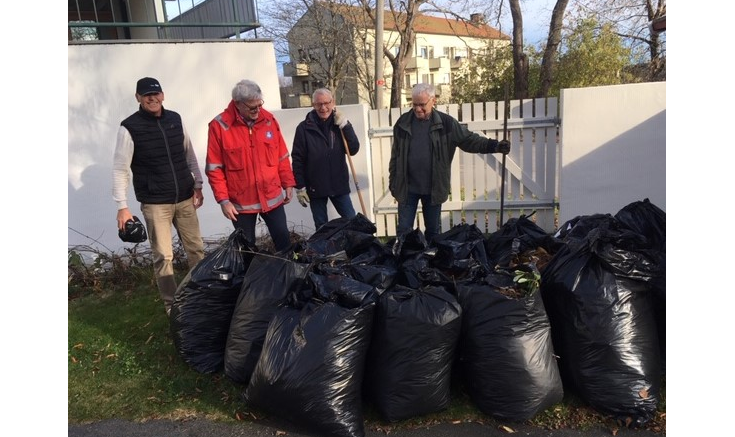 Dugnad i sansehagen